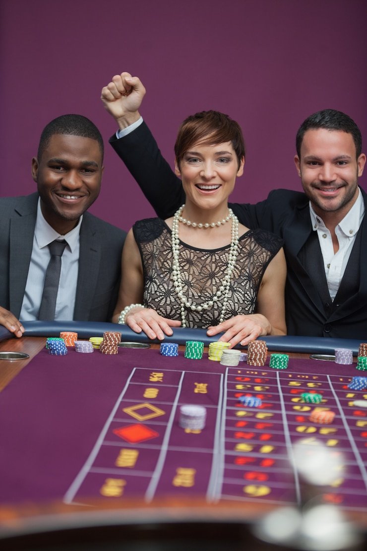 Riwayat transaksi Texas Poker di rute303 menunjukkan taruhan yang ditempatkan, kemenangan, dan saldo akun